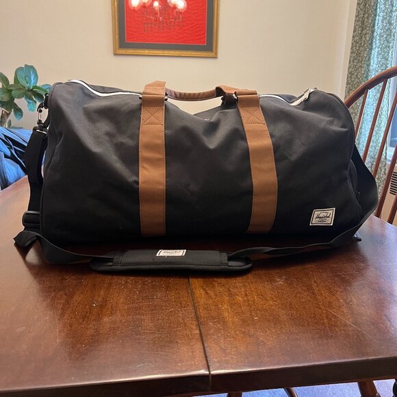 Herschel Supply Co 43L Novel Duffel